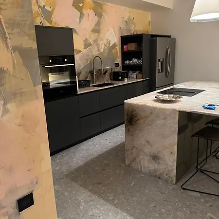 Apartment Galerija With Free Parking Pula