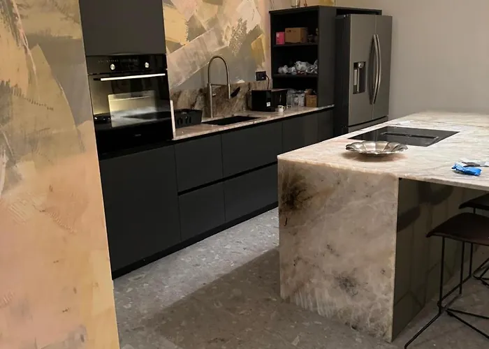 Apartman Galerija With Free Parking Póla