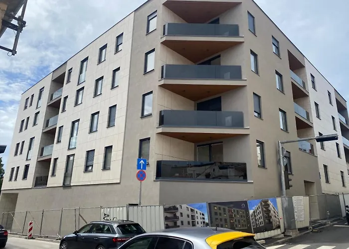 Galerija With Free Parking Lägenhet *