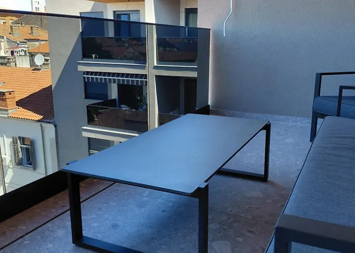 Galerija With Free Parking Lägenhet